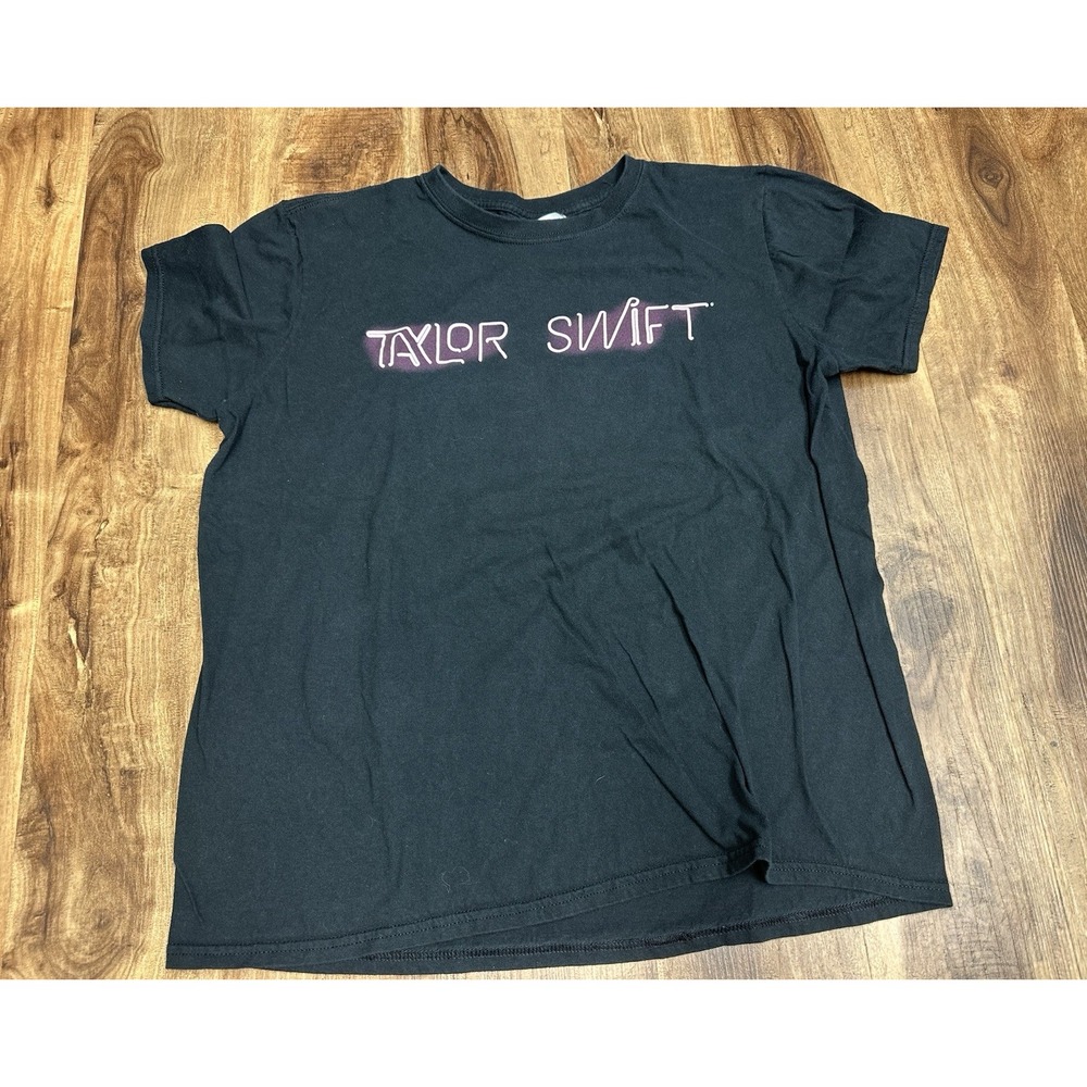 Taylor Swift Gildan T-Shirt Large 1989 World Tour Black Graphic Concert Tee